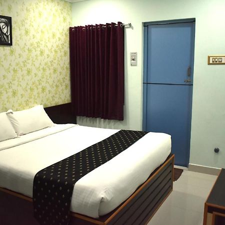 Apple Park Annexe Hotel Tiruchirappalli Exterior photo